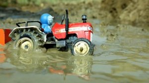 Возим песочек на золотистом пляже