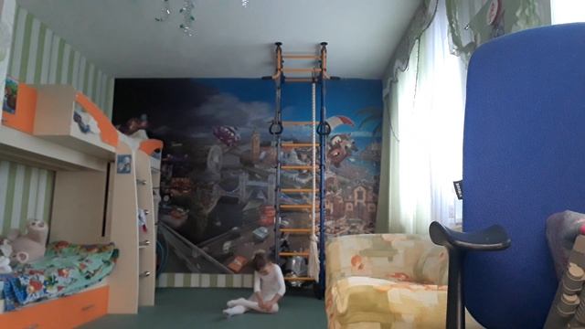 Как встать на РУКИ возле стены смотреть онлайн