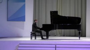 Дебюсси. Прелюдия из Сюиты для фортепиано (исп. Владислав Бритвин).