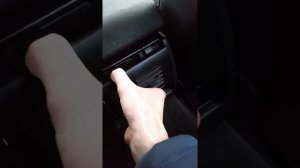 BMW E39. Снятие заднего подстаканика и воздуховода.