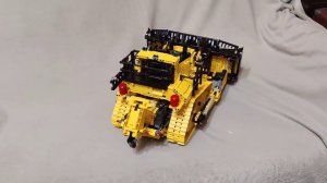 LEGO 42131 Control+ Бульдозер Cat D11