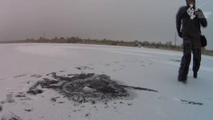 Ловля окуня по первому льду на блесну и балансир