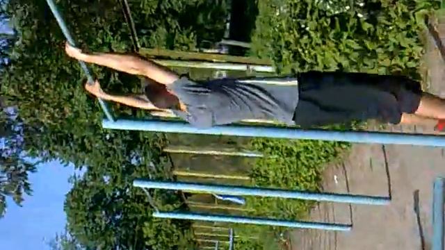 ЖЕНЯ КУГА [Турники, промо видео] смотреть онлайн