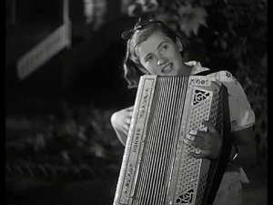 Летчики-пилоты, бомбы-пулеметы -- к-ф: "Тимур и его команда" - 1940