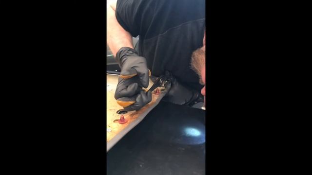 FJ80/LX450 Toyota Land Cruiser Door Panel Removal and Installation смотреть онлайн