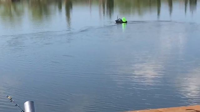 На рыбалке с сыном и его друзьями. смотреть онлайн