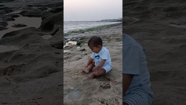 chiku playing time on beach