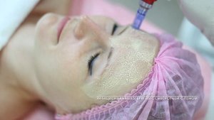 BB GLOW - тональный крем на 1 год