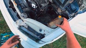 Расширительный бачок Митсубиси Делика. Замена расширительного бачка системы охлаждения #5