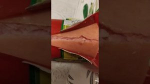 Это ужас! Что мы едим! Черви в колбасе!