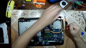 Замена вентилятора охлождения ноутбука. HP 255 G4