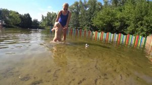 Летняя зарядка. Общественный пляж на реке Тускарь, город Курск. 03.07.21.