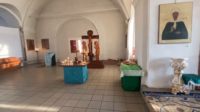 Праздник Введения. Божественная Литургия в сельском храме. смотреть онлайн