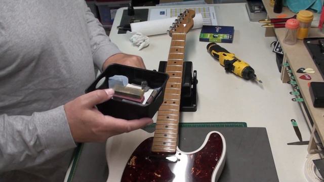 2019 Fender American Telecaster gets some work done - strap button fix, scratchy pots and a setup! смотреть онлайн