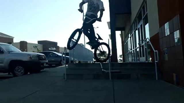 SKETCHY 3 STAIR RAIL JUMP