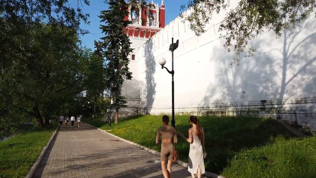 ⁴ᴷ⁵⁰ Walking Moscow: Bogoroditse-Smolenskiy Novodevichiy Convent - Sportivnaya Metro Station