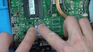 Как заменить шлейф матрицы на ноутбуке asus
