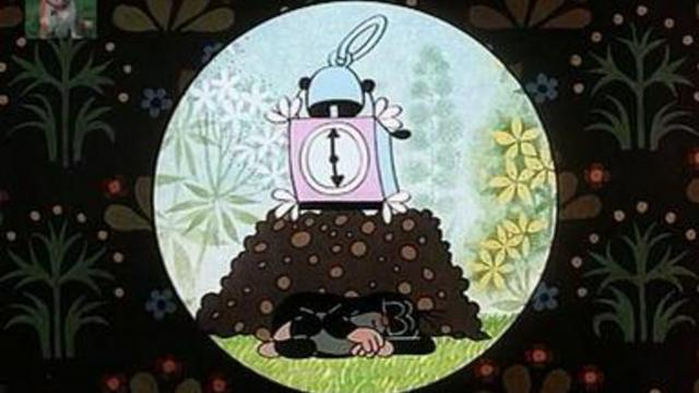 кротик и панда арбузные семечки. кротик и часы. час крота. крот часовщик. Krtek мультсериал.