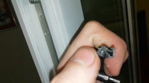 Уплотнитель пластиковой двери вставлен наоборот)) #REMONTOKON63 #ремонтДверейПвх #Новокуйбышевск