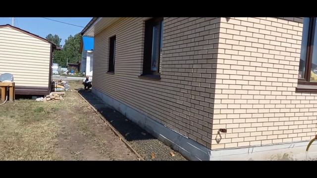 ДЕЛАЕМ ОТМОСТКУ И КРЫЛЬЦО У ?