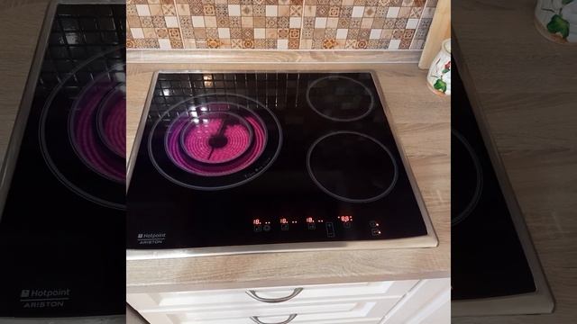 Электрическая плита. Самотест варочная поверхность Ariston Hotpoint сенсорное управление