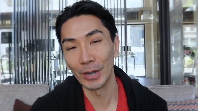 7 Ways Women React To White Guys vs. Asian Guys In Dating смотреть онлайн