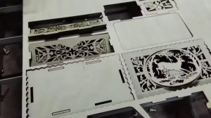 Лазерный станок, сборка, эксплуатация. Изготовление шкатулки. Гравировка гранита и картины 800х600.