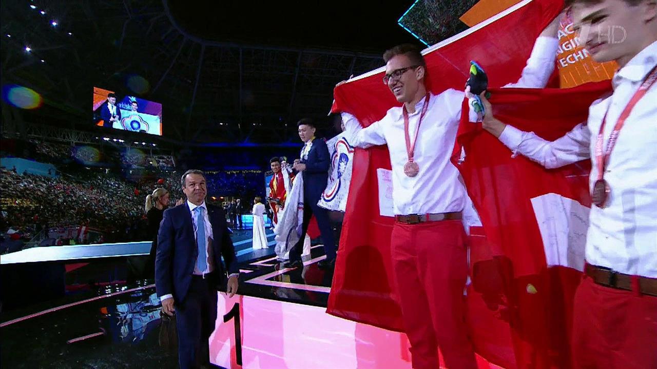 В Казани чествуют российскую сборную, показавшую о...аты на чемпионате рабочих профессий WorldSkills