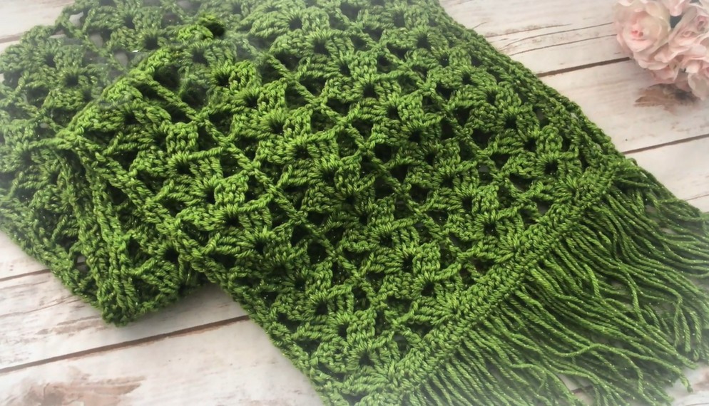 Вязание крючком: Очень простой узор для шарфов и плантинов (для начинающих вязальщиц) смотреть онлайн