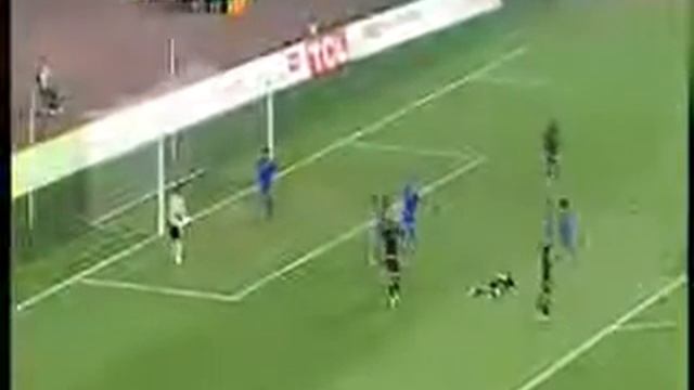 Не попал по пустым воротам с 50 сантиметров смотреть онлайн