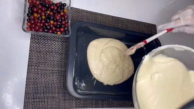 Летний и лёгкий в приготовлении пирог со смородиной «смородина в снегу»