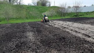 Kubota Aste A13 работа с фрезой