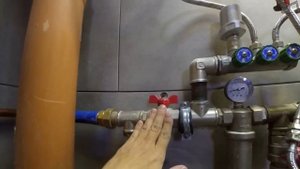 Обзор разводки сантехники на медных и PEX трубах - своими руками