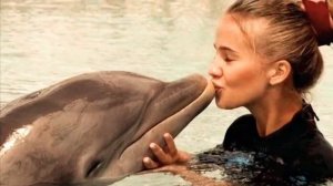 Пела караоке песню из мультфильма «Девочка и дельфин 🐬