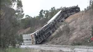 ОПАСНОЕ ВОЖДЕНИЕ ГРУЗОВИКОВ И ТРАКТОРОВ