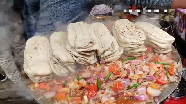 УЛИЧНАЯ ЕДА В ИНДИИ смотреть онлайн