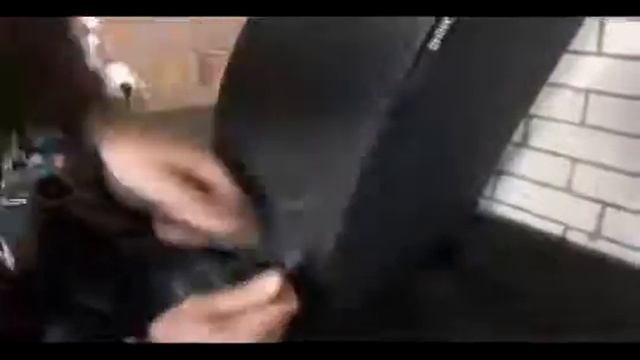 Врезка отверствий в чехлах MW Brothers смотреть онлайн