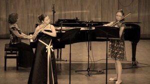 Bach Doppelkonzert d-moll,2. Satz, gespielt v. Marianna und Milica (12 Jahre alt)