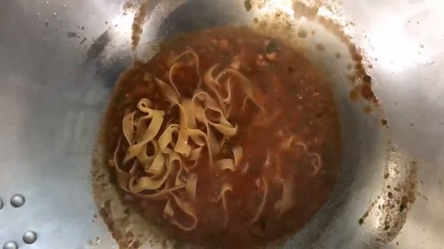 Болоньезе Тальятелле смотреть онлайн