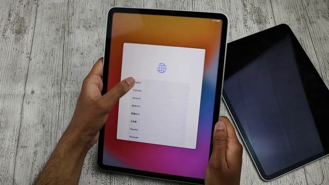 NEW 2021 M1 iPad Pro 11" Silver UNBOXING + First Impressions!