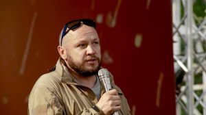 Урядник Алексей  рассказал о казачьей крестоходной иконе Богородицы именуемой Иверской.