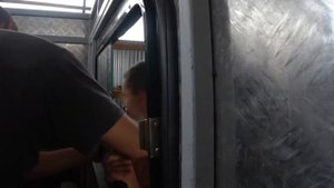 Самодельный жилой модуль в пикап.Установка на авто.Окна/DIY Pickup Camper.Installation.Windows