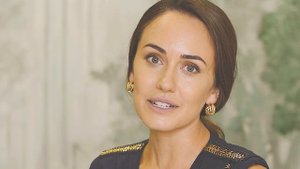 Девушка читает стихи о любви. Вероника Тушнова - Люблю?