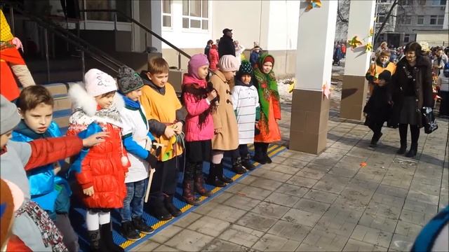 МАСЛЕНИЦА-2016. Частушки исполняет 2Б класс смотреть онлайн