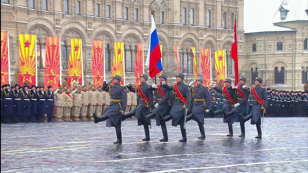 Марш парада на красной площади. Парад 7 ноября 1941 года в Москве. День воинской славы России парад. Парад 7 ноября 2018. Зимний парад.