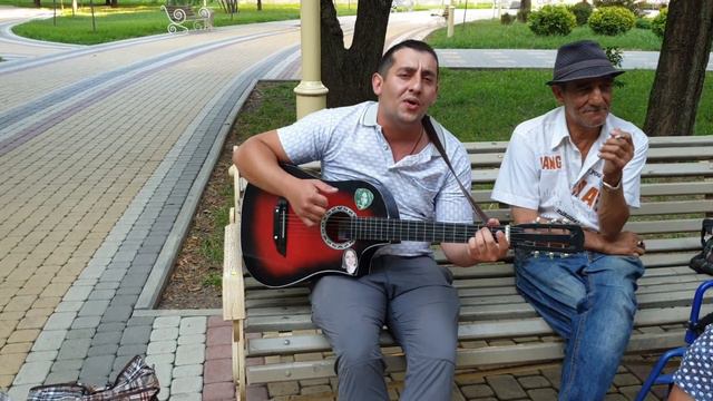 Абриш Базё. Я по улицам бражу Романи дили смотреть онлайн