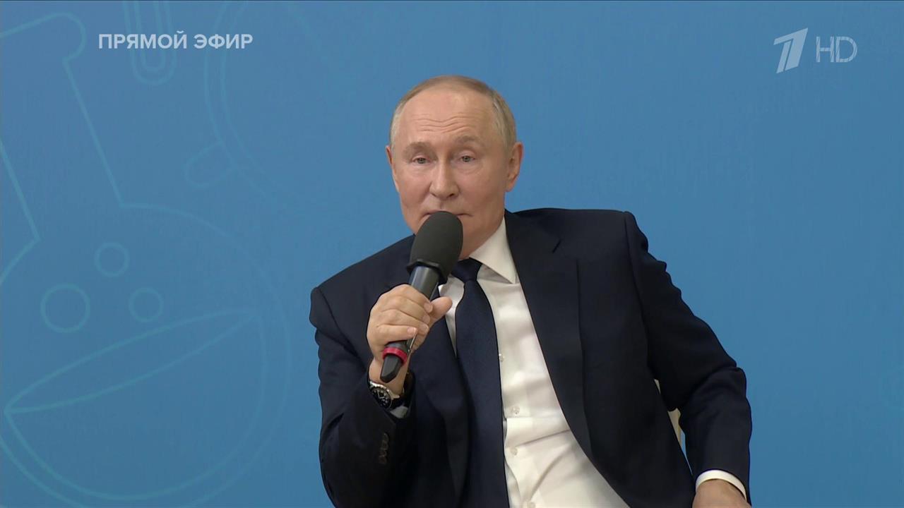 Путин: ВСУ не смогли остановить наступление ВС РФ атакой на Курскую область