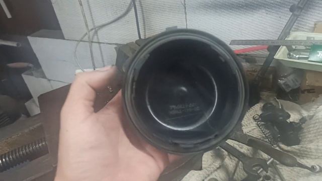 Крышка на фару Б 3 Пассата. Запчасти фар на Пассат Б 3. смотреть онлайн