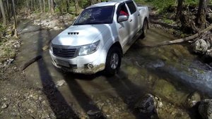 Каверзинские водопады и Off road на Toyota Hilux