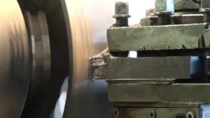 Проточка тормозного барабана от трактора ДТ 75 .